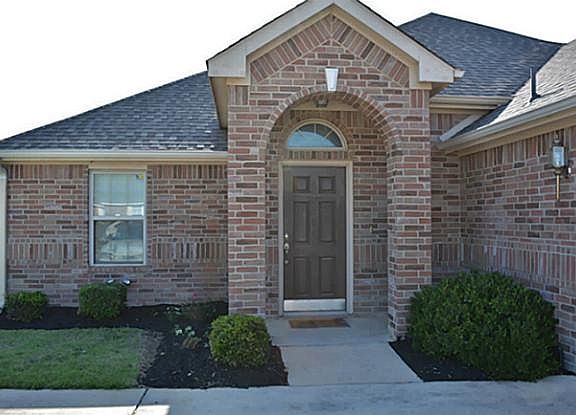 2nd image of 1623 Northview Dr