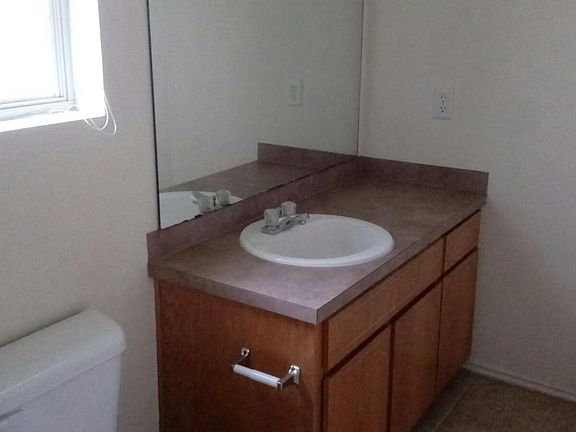 3rd image of 4102 Gus Dr APT A
