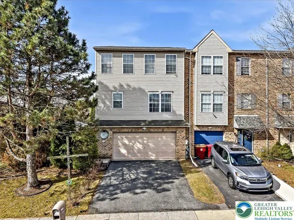 2555 Chestnut Ln, Easton, PA 18040