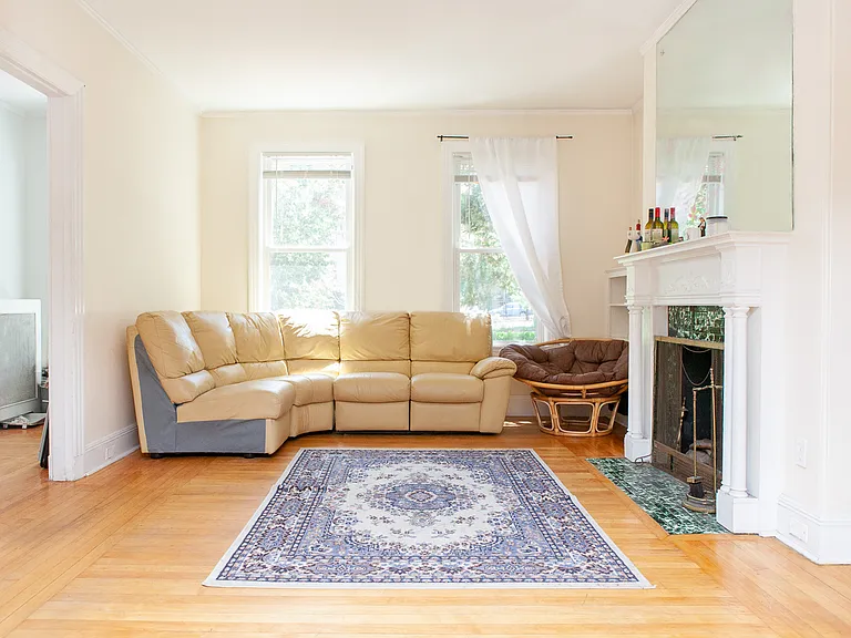1745 Commonwealth Ave — Photo 5