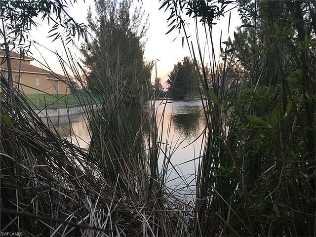 2nd image of 2127 Surfside Blvd