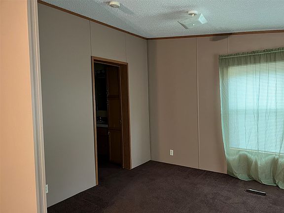 4th image of 14985 Rita St