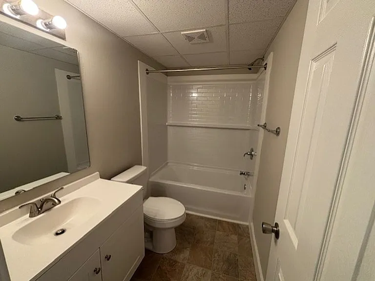 116 Creekside Dr — Photo 8