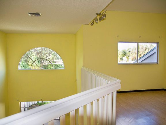 5th image of 3 Glamis Way SE