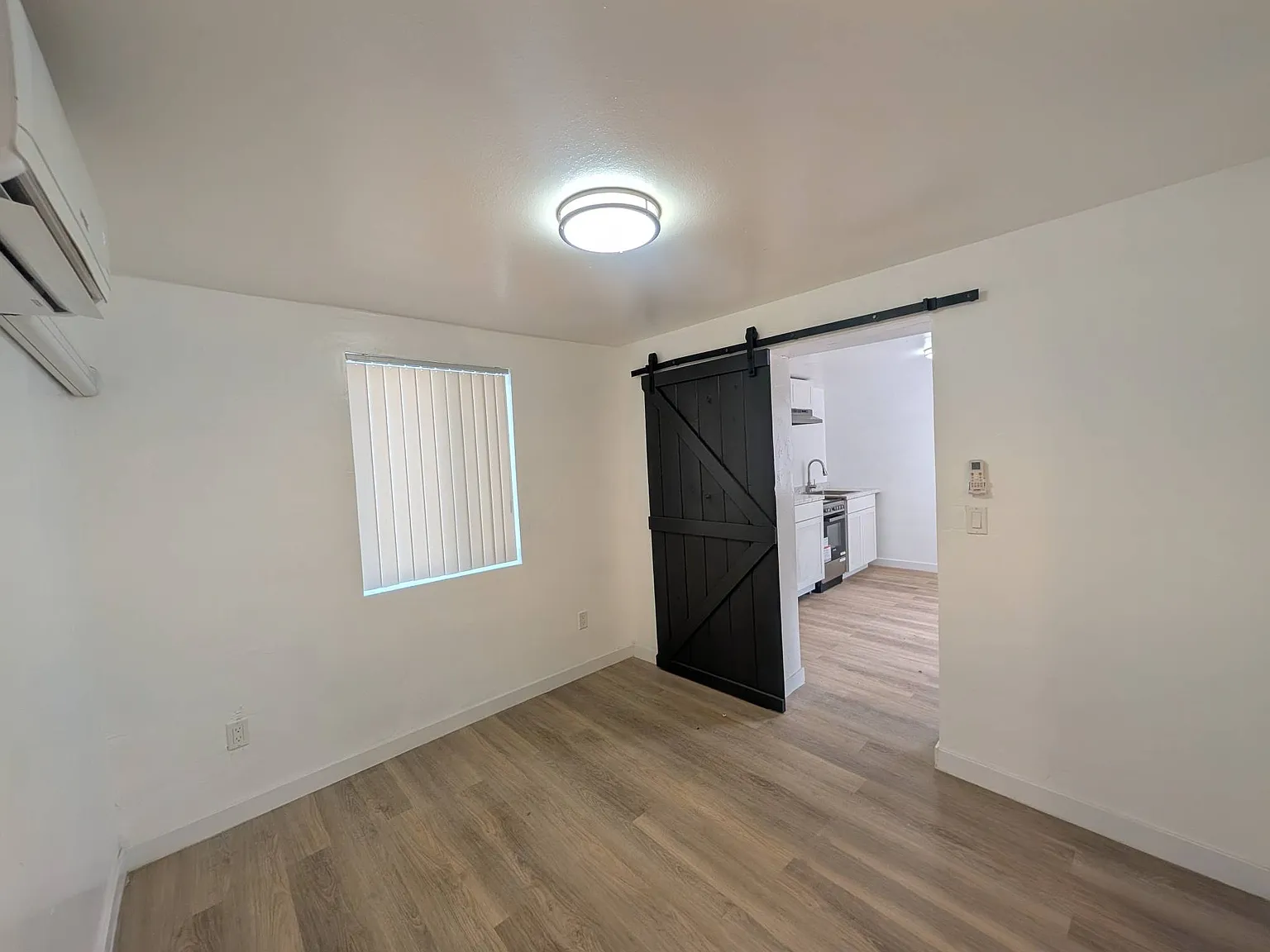 1 bed, 400 sqft, $750 — Photo 4