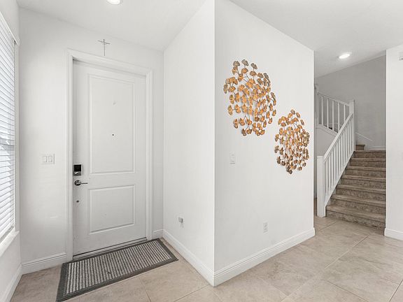 5th image of 4330 Lago Drive