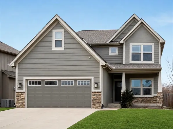 1117 Tamarisk Dr, Leavenworth, KS 66048