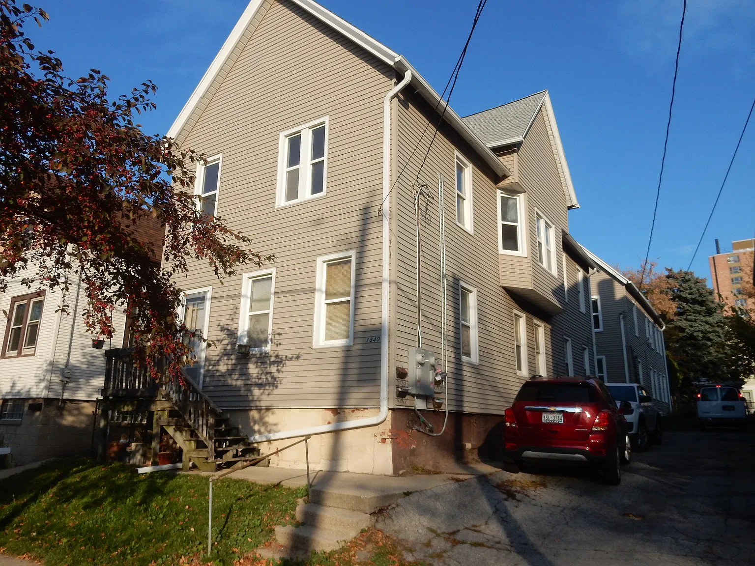 2 bed, 1000 sqft, $1,195 — Photo 2