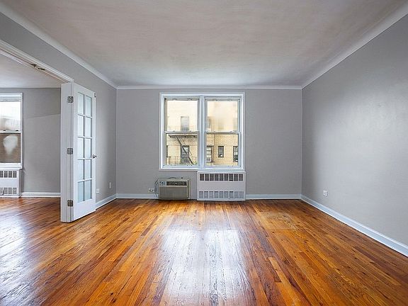2nd image of 1717 E 18th St APT 5B