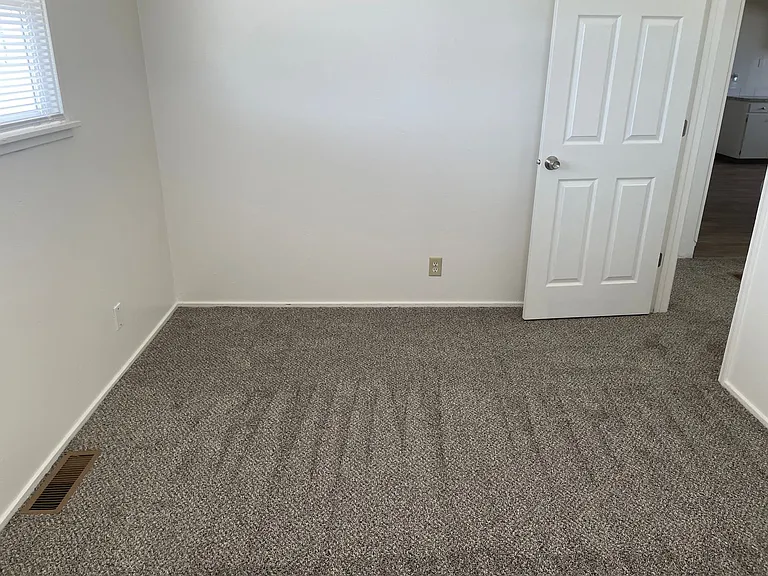 524 W Loop Dr — Photo 9