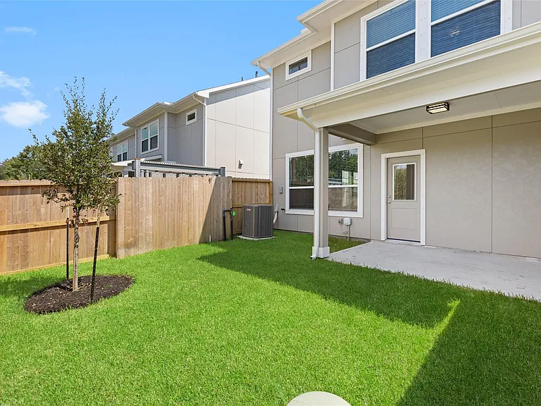 8132 Brocken St — Photo 27