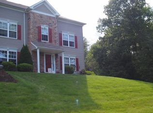 408 Hosta Ct #212, Warrington, PA 18976