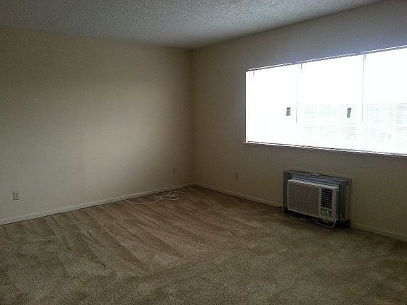 Living Area2_02052014