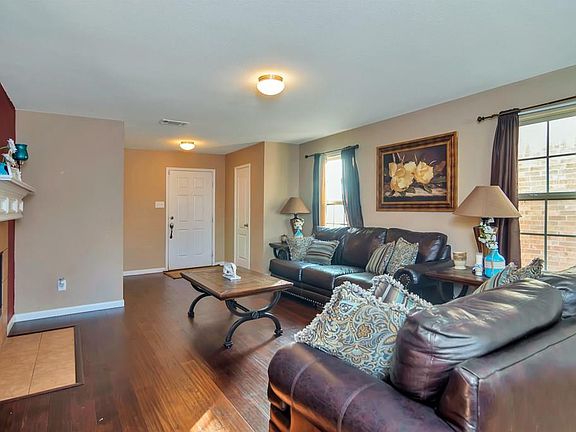 3rd image of 6013 Mountain Robin Ct