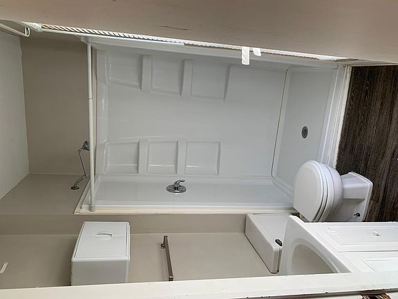 4th image of 706 W 12th St #3