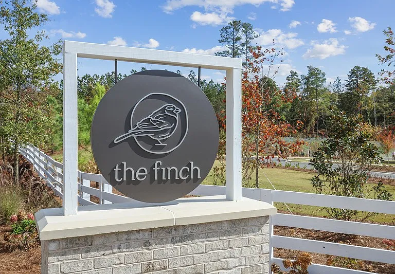 The Finch — Photo 36