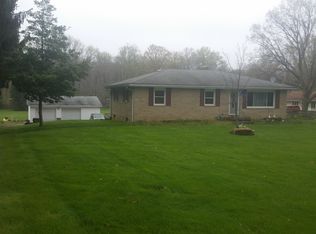 1325 Vanderhoof Rd, Barberton, OH 44203