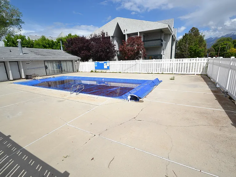 233 E Hill Ave #3 — Photo 14