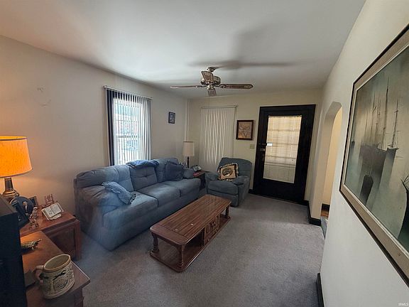 3rd image of 2020 E Blackford Ave