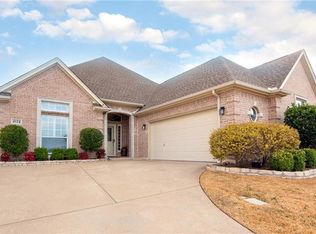 4924 Ridge Cir, Benbrook, TX 76126