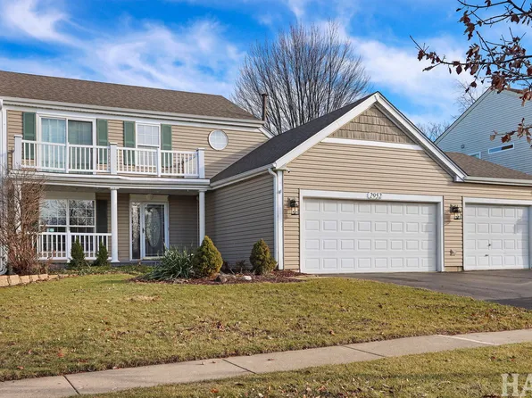 2952 Deerpath Ln, Carpentersville, IL 60110