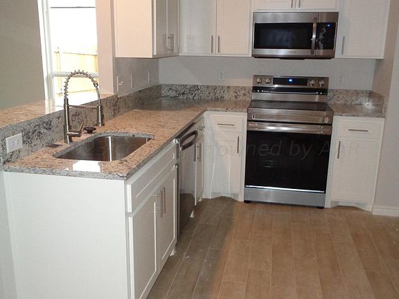 4th image of 3612 NE 23rd Ave