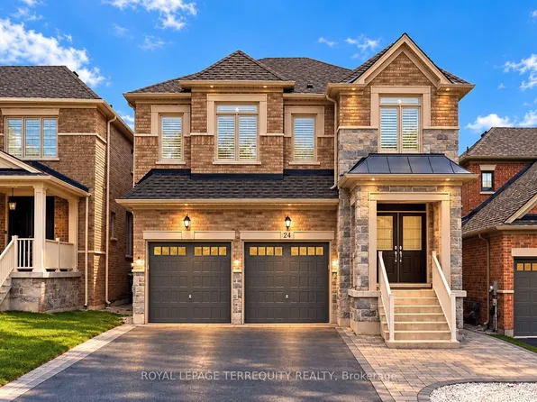 24 Hydrangea Holw, East Gwillimbury, ON L9N 0T3