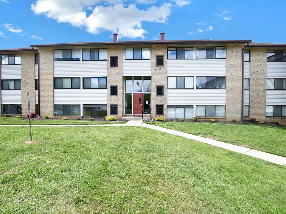 1st image of 1 Wye Oak Dr APT A
