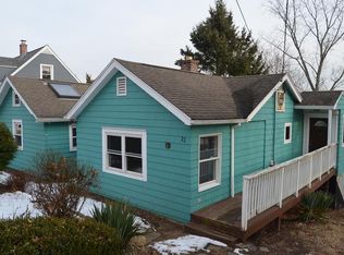 22 Matthew Rd, Branford, CT 06405