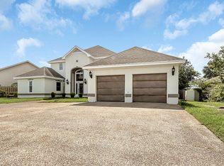 389 Wahoo Rd, Panama City Beach, FL 32408