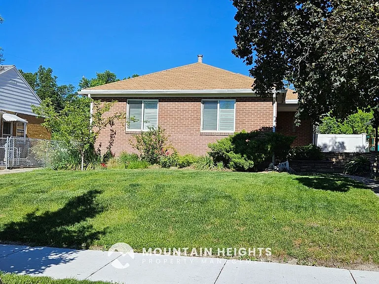2473 S Hartford St — Photo 30