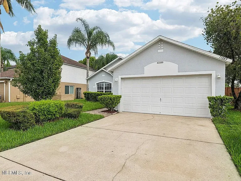 11089 Englenook Dr — Photo 2
