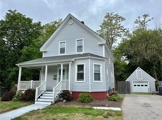 3 Jefferson St, Warwick, RI 02888