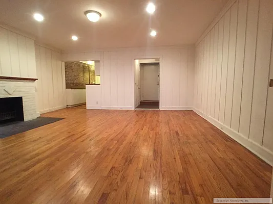 Rented by Sovereign Associates | media 16