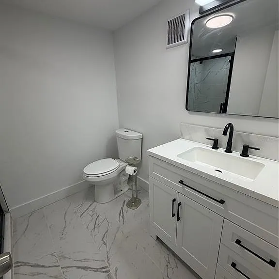 4328 Edgewater Dr #E104 — Photo 11