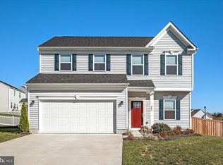 77 Signal Knob Cottage Dr, Strasburg, VA 22657