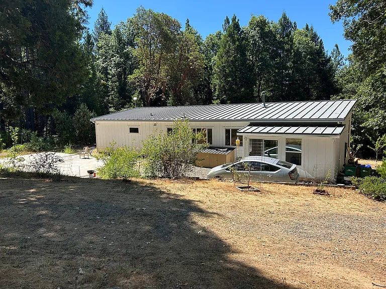 17347 Sunrise Rd — Photo 1