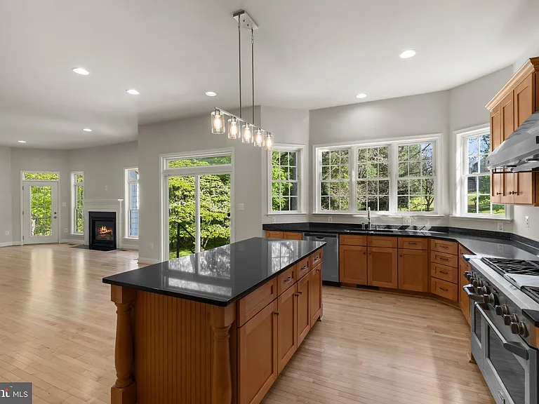 9724 Centennial Meadows Ln — Photo 9