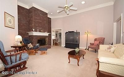 Boones Grove LR w FP