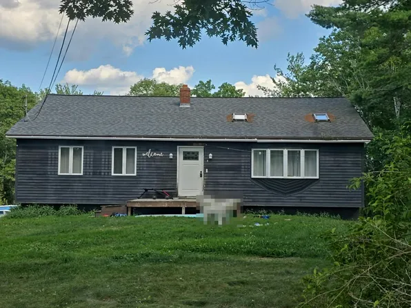 42 Foss Hill Rd, Benton, ME 04901