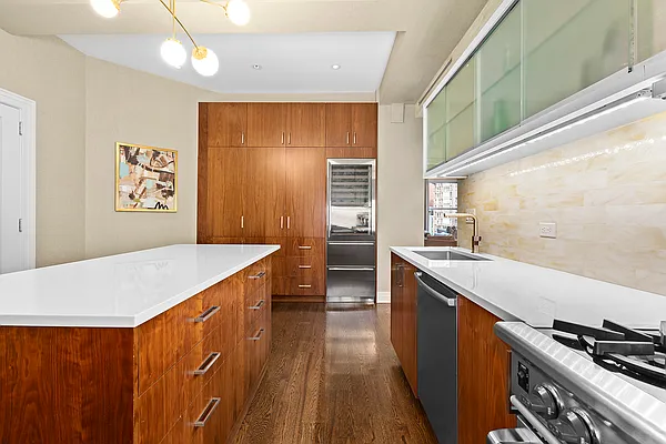 Sold by Douglas Elliman | media 19