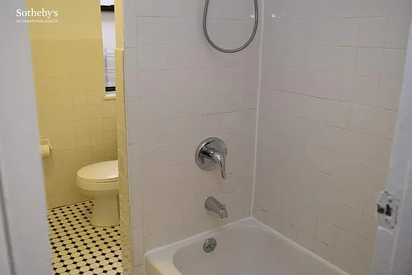 Rented by Sotheby's International Realty | media 10