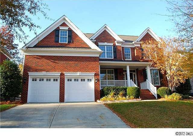 1st image of 618 Ashgrove Ln