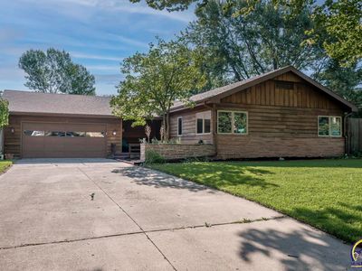 736 SW Crest Dr, Topeka, KS, 66606
