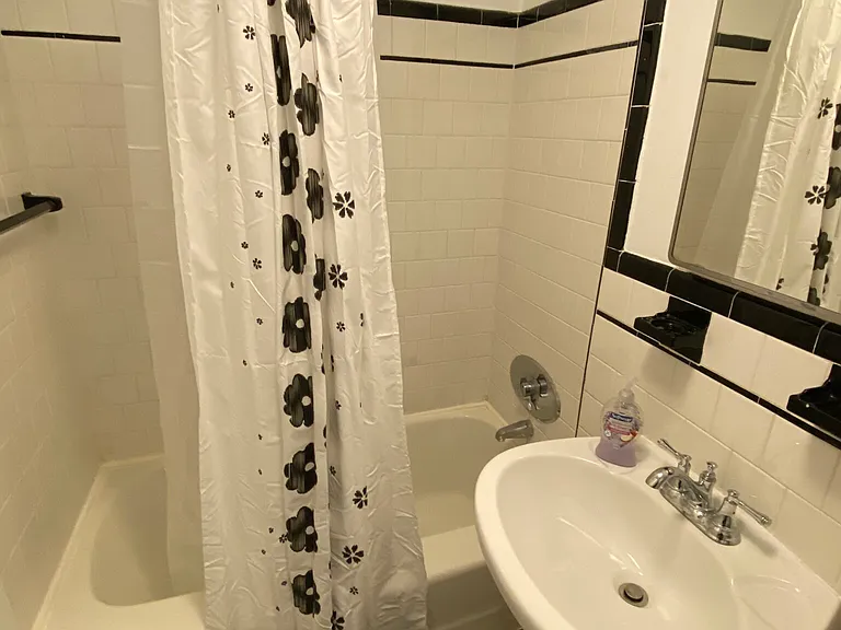 849 Beacon St #9 — Photo 5