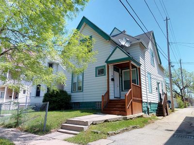 318 N 34th St, Milwaukee, WI, 53208