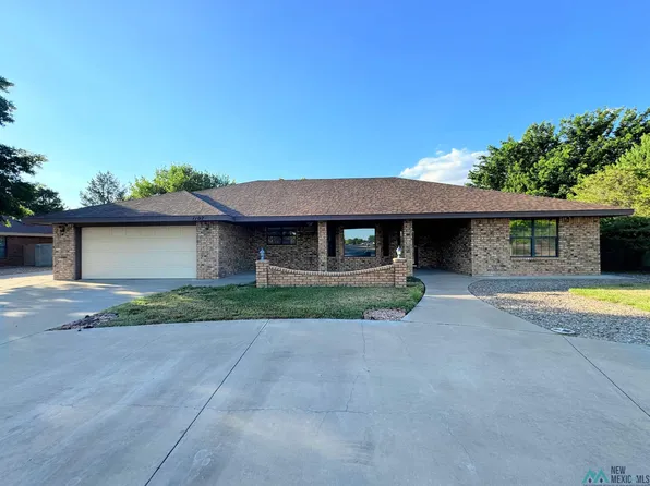 1107 E Mescalero Rd, Roswell, NM 88201