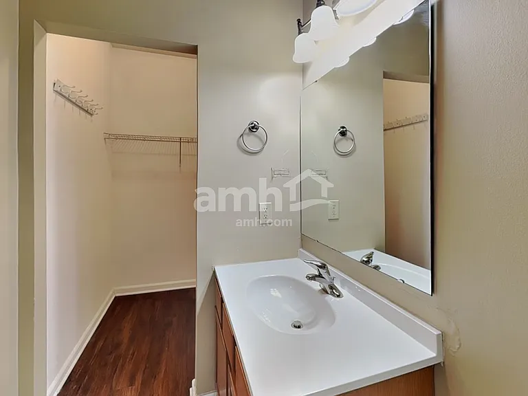 11723 Rossmore Dr — Photo 13