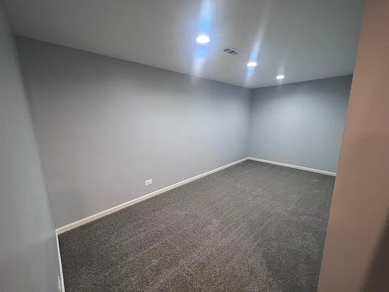 886 Swallow St — Photo 17