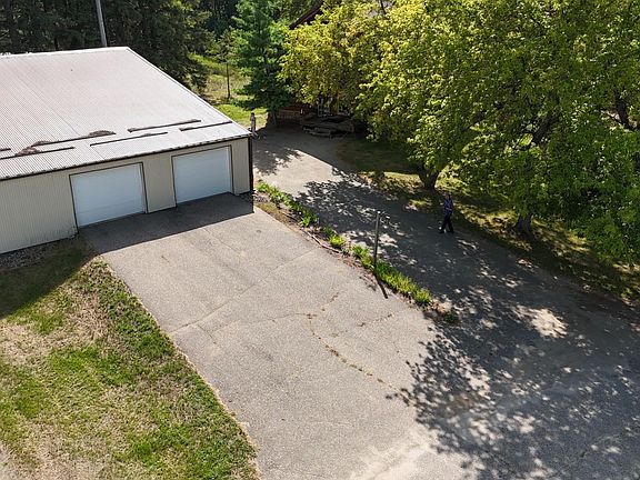 5th image of 910 Pine St